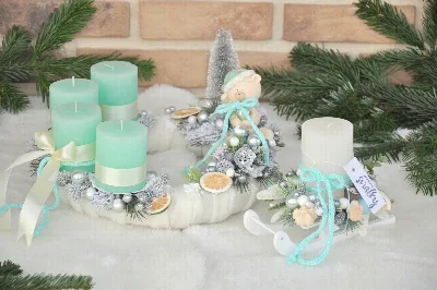 Vianočná sada, adventný veniec a sane so sviečkou