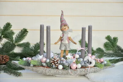 Adventný svietnik s pinocchiom
