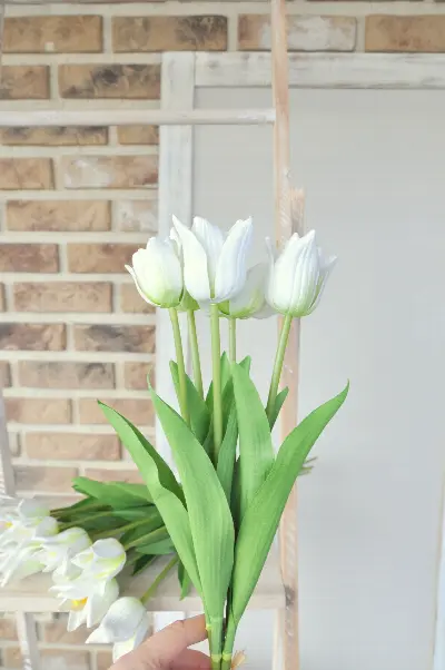 Kytica bielych tulipánov, umelá, zväzok 5kusov – foto 4