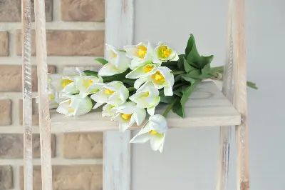 Kytica bielych tulipánov, umelá, zväzok 5kusov – foto 5