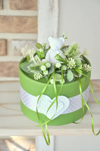 Darčekový box s kvetinovým vrchnákom, priemer 15cm